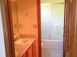 8525 Medallion Run, Fort Wayne, in 46825 3 Beds 2 Baths 1,320 S in Fort Wayne, IN (Photo 3 of 5)