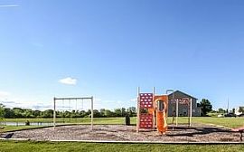 10841 Tedder Lake Dr, Indianapolis, in 46239 3 Beds 2 Baths 1,7 in Indianapolis, IN (Photo 5 of 5)