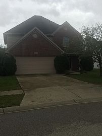1204 Beckley Hills Ct, Louisville, Ky  3 Beds 2.5 Baths in Louisville, KY