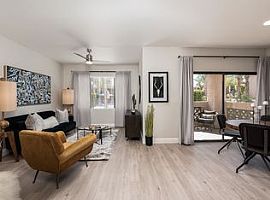 2 Beds 2 Baths For Rent in Scottsdale, AZ (Photo 12 of 12)
