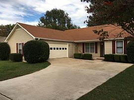 4 Beds 2 Baths For Rent  in Madison, AL (Photo 4 of 9)