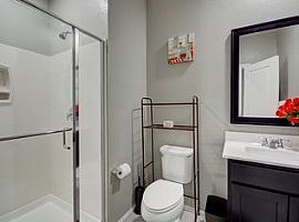 8835 Nannette Marie Ct, Las Vegas, Nv 89148 in Las Vegas, NV (Photo 9 of 12)