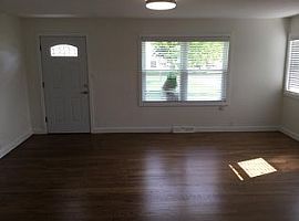 4045 N 127th St, Brookfield, Wi 53005 in Brookfield, WI (Photo 7 of 10)