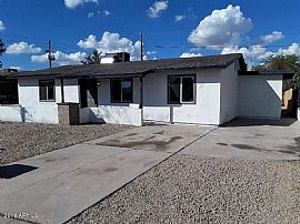 2240 W Laurel Ln Phoenix, Az 85029 in Phoenix, AZ (Photo 5 of 6)