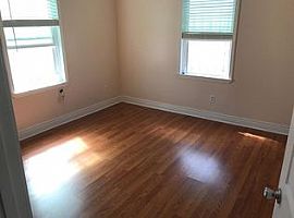  Charming 2 Bedrooms  in New Orleans, LA (Photo 2 of 6)