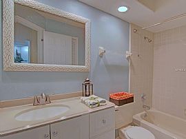 Fabulous 2 Bedroom Complex in Orlando, FL (Photo 3 of 10)