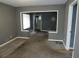 1222 W 21st St, Indianapolis, In in Indianapolis, IN (Photo 3 of 5)