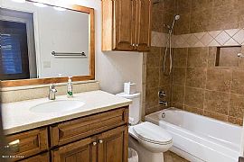 1270 S Lavonne Way Tucson, Az 85713 in Tucson, AZ (Photo 5 of 12)