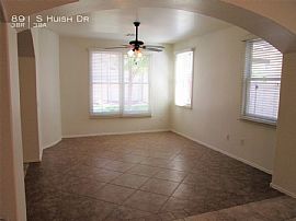 Gorgeous Remodeled Home in a Fantastic Location! in Gilbert, AZ (Photo 10 of 11)