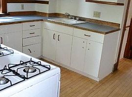 4 Beds 2 Baths. Please Contact: #503-832-7688 For Interest Or F in Madison, WI (Photo 5 of 8)