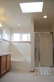 4 Beds 2.5 Baths. Text Or Call #503 832 7688 For More Informati in Renton, WA (Photo 9 of 12)