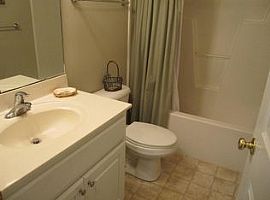 3 Beds 2 Baths in New Bern, NC (Photo 4 of 8)
