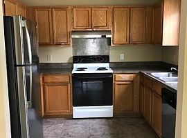 3 Beds 2 Baths in Charlotte, NC (Photo 3 of 7)