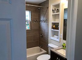 2 Beds 1.5 Baths in Charlotte, NC (Photo 6 of 8)