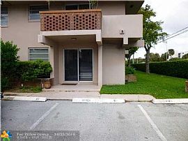 2800 Ne 14th Street Cswy Apt 114, Pompano Beach, Fl 33062 1 Bed in Pompano Beach, FL (Photo 6 of 9)