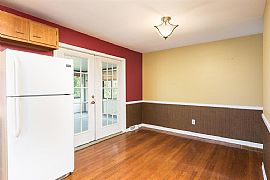 124 Milwood Dr, Winchester, Ky  3 Beds 2 Baths in Winchester, KY (Photo 8 of 12)