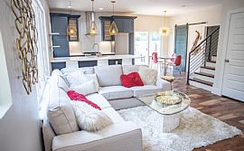 6 Beds 6 Baths. Text Or Call # 503 832 7688 in Austin, TX (Photo 3 of 12)