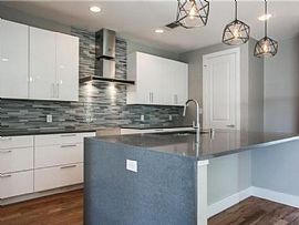 12beds 12bath. For Touring This Home Contact @ 503 832 7688 in Dallas, TX (Photo 11 of 12)