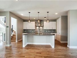 12beds 12bath. For Touring This Home Contact @ 503 832 7688 in Dallas, TX (Photo 7 of 12)