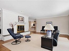 Charming 5 Bedroom Home in Sandy Springs, GA (Photo 2 of 5)