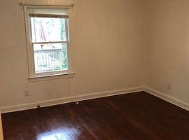 Charming 3 Bedroom Home in Atlanta, GA (Photo 4 of 5)