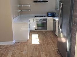 Spectacular Charming 2 Bed Room  in West Hollywood, CA (Photo 4 of 10)