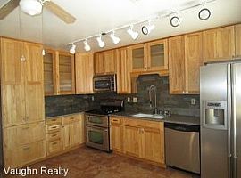 1045 S Farragut St, Ridgecrest, Ca  in Ridgecrest, CA (Photo 4 of 5)