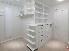 224 24th St, Santa Monica, Ca in Santa Monica, CA (Photo 5 of 5)