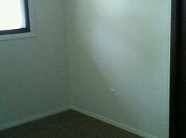 6 Beds 2.5 Baths in Minot, ND (Photo 4 of 7)