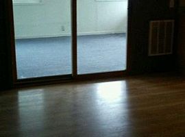 6 Beds 2.5 Baths in Minot, ND (Photo 5 of 7)