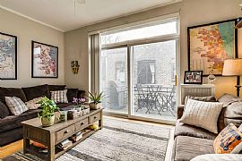 One Bedroom, Top Floor Condo For Rent. Lots of Natural Light Fr in Chicago, IL (Photo 7 of 7)