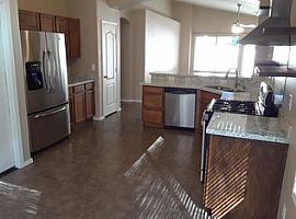 184 W Dublin St, Gilbert, Az 85233 in Gilbert, AZ (Photo 7 of 8)