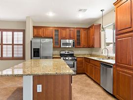 4 Bedrooms, 3 Bathrooms Home in Las Vegas, NV (Photo 2 of 12)