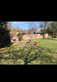 2 Bedrooms in Austin, TX (Photo 10 of 10)