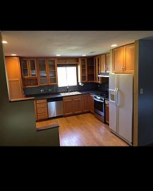 2 Bedrooms in Austin, TX (Photo 3 of 10)