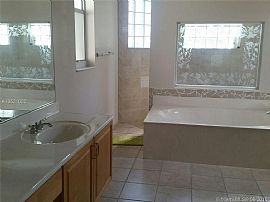 Nw 129th Ter Pembroke Pines, Fl 33028 in Pembroke Pines, FL (Photo 11 of 11)