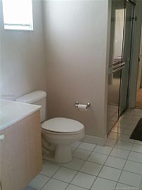 Nw 129th Ter Pembroke Pines, Fl 33028 in Pembroke Pines, FL (Photo 4 of 11)