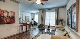 Charming/unique 2 Bedroom Home in Houston, TX (Photo 2 of 9)