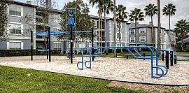 Charming/unique 2 Bedroom Home in Houston, TX (Photo 3 of 9)