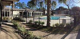 A Unique 2 Bedroom  in Houston, TX (Photo 2 of 12)