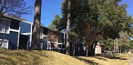 A Unique 2 Bedroom  in Houston, TX (Photo 3 of 12)