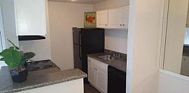 A Unique 2 Bedroom  in Houston, TX (Photo 7 of 12)