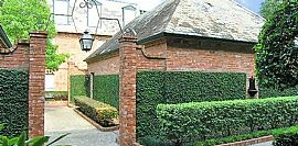 A Very Unique 1 Bedroom  in Houston, TX (Photo 9 of 9)