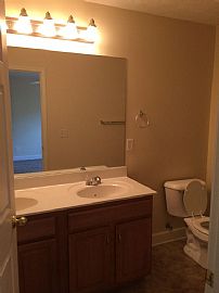 7229 Michael Benjamin Cir, Crestwood, Ky    2 Beds 2 Baths in Crestwood, KY (Photo 5 of 8)