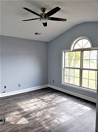 3229 Durango Dr, Lexington, Ky  3 Beds 2 Baths in Lexington, KY (Photo 8 of 10)