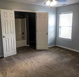 304 Swordfish Dr, Owensboro, Ky   3 Beds 2 Baths in Owensboro, KY (Photo 4 of 10)