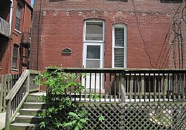 1514 S 3rd St Apt 3, Louisville, Ky   2 Beds 2 Baths in Louisville, KY (Photo 2 of 10)