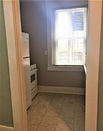 1514 S 3rd St Apt 3, Louisville, Ky   2 Beds 2 Baths in Louisville, KY (Photo 4 of 10)