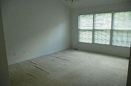 Beautiful 3 Bedroom Home in South Bend, IN (Photo 6 of 12)