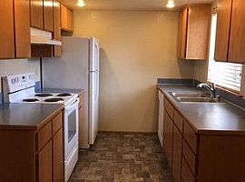 Perfect Single Family Home For Rent in a Wonderful Location in Marysville, WA (Photo 2 of 10)